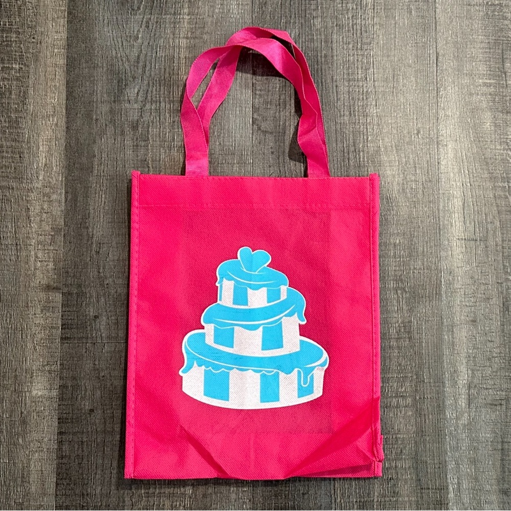 💞 New Magenta Reusable Tote Bag with 3 Tier Cake Design